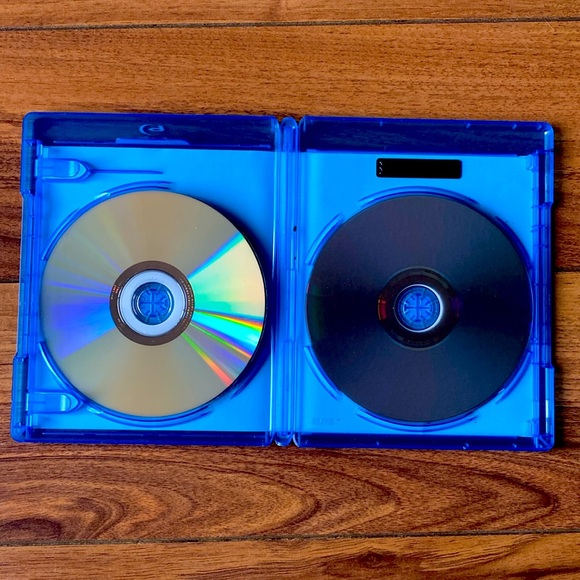 Maze Runner on Blue-Ray and DVD - Picture 3 of 3